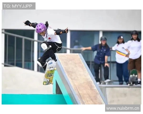 杭州滑板队的蜕变与成长:一段滑板文化的真实记录与反思 杭州滑板队的蜕变与成长:一段滑板文化的真实记录与反思